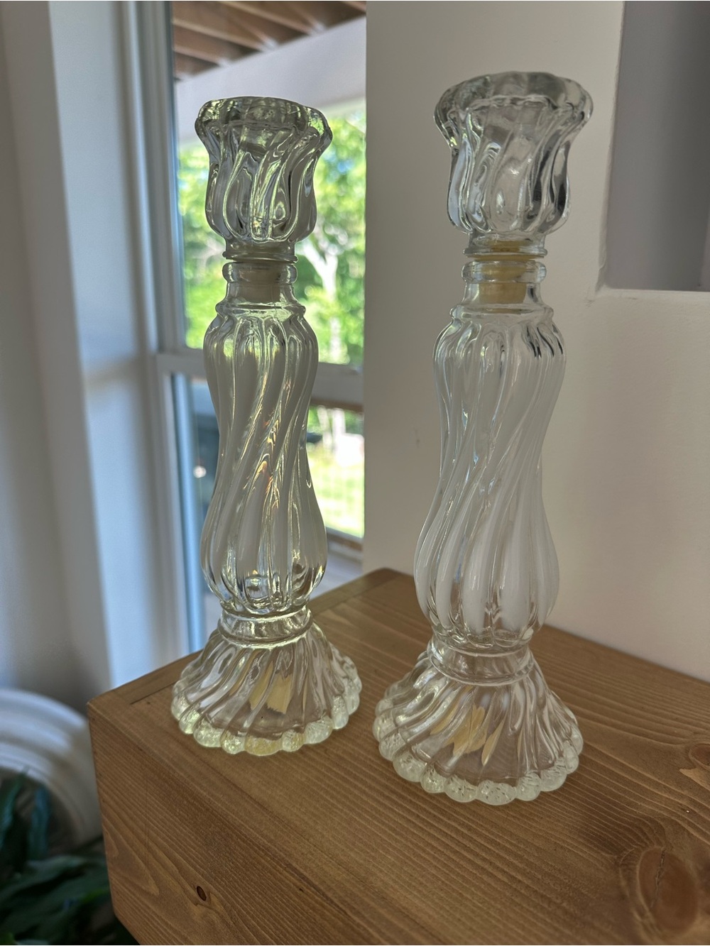 Vintage Avon 🤍Clear Swirled Glass Candlestick Holders - Pair